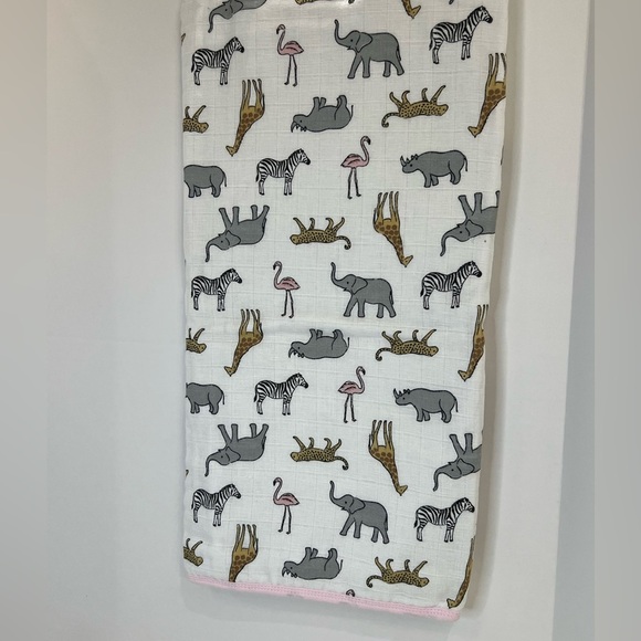 Animal Print Baby Blanket - Picture 5 of 8